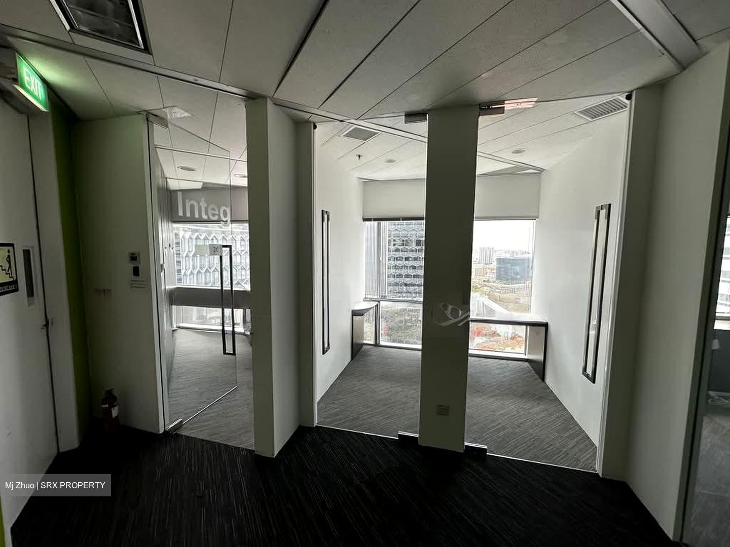 Gateway West (D7), Office #568704961